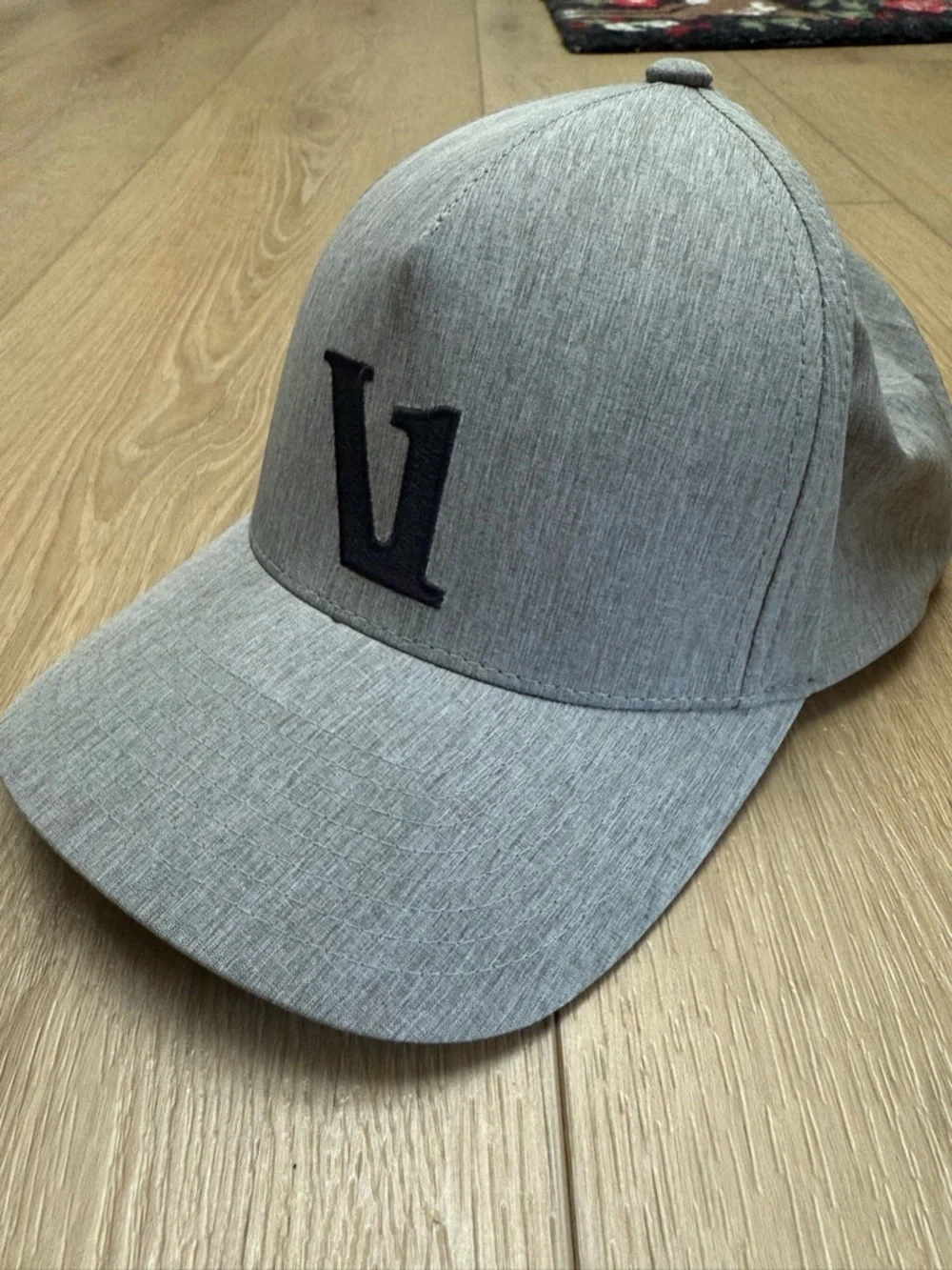 Vuori Men’s Magnitude snapback Hat - Picture 2 of 6